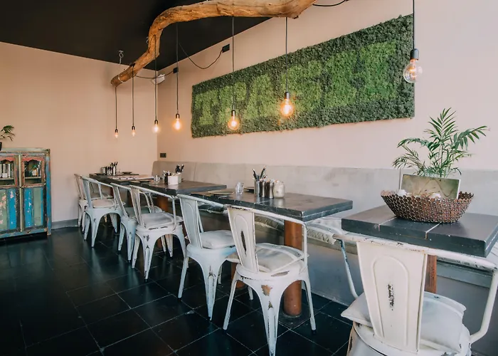 Trash Deluxe Отель 3*