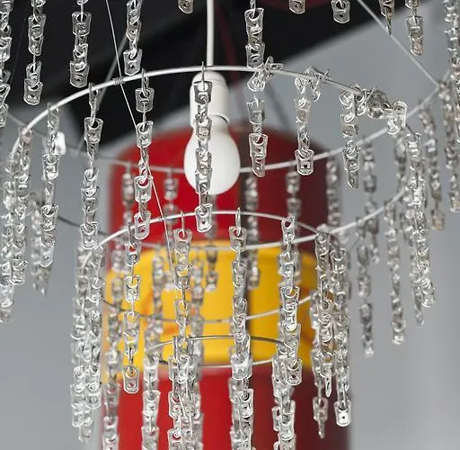 Отель Trash Deluxe