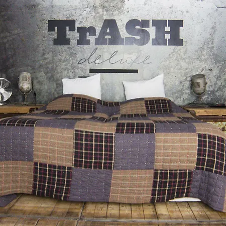 Trash Deluxe Hotel Maastricht
