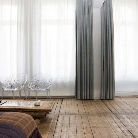 Otel Trash Deluxe 3*