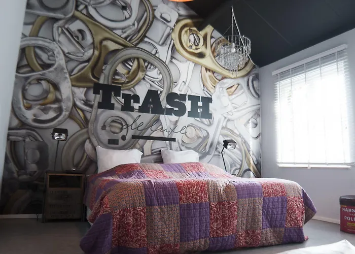 Trash Deluxe 3* Maastricht