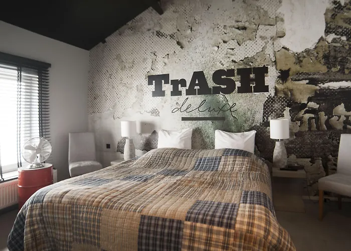 Trash Deluxe 3* Maastricht
