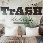Trash Deluxe